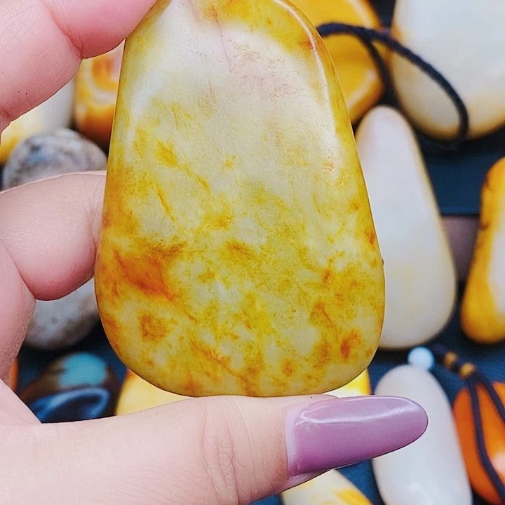 未镶嵌和田玉挂件