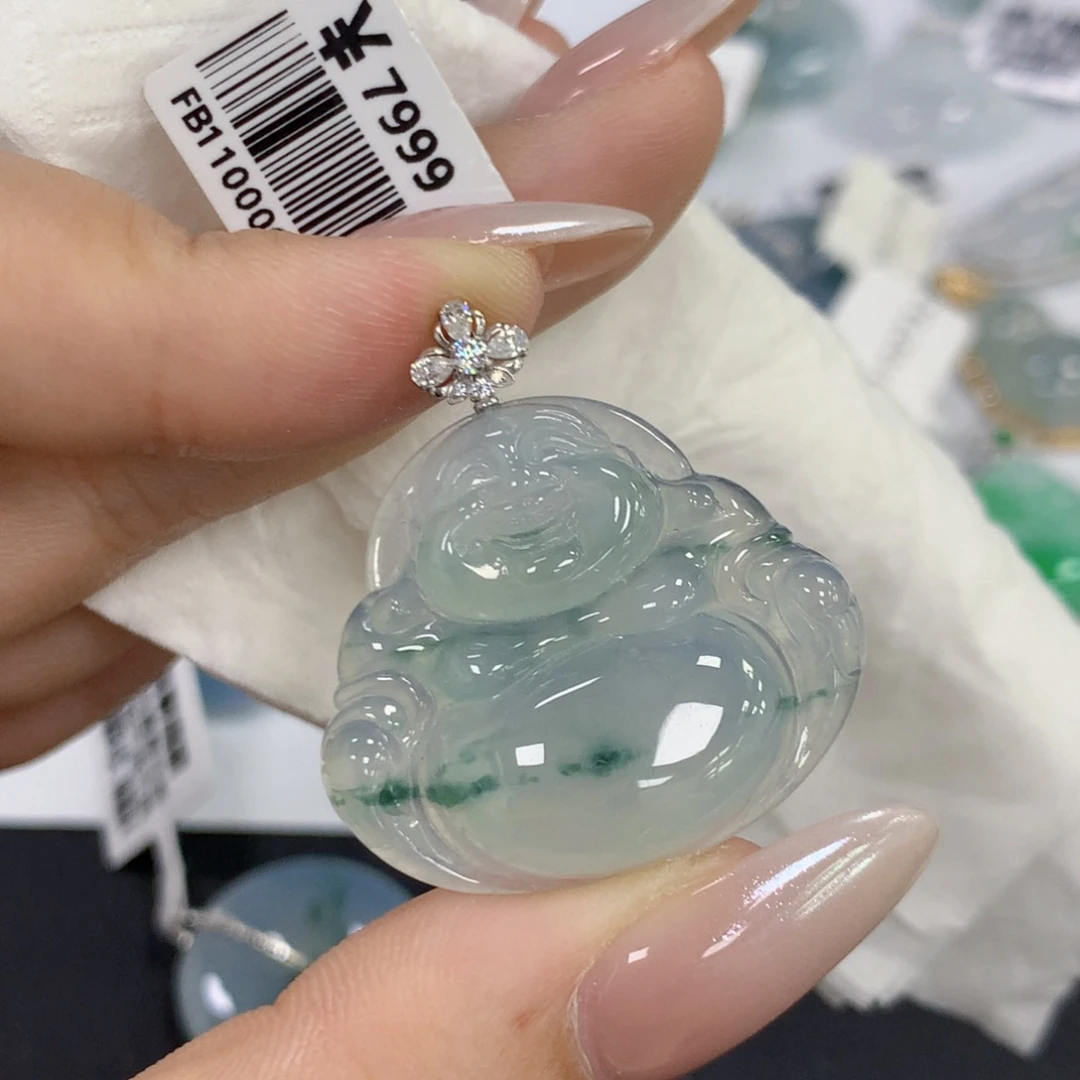 颈饰18K金镶嵌翡翠