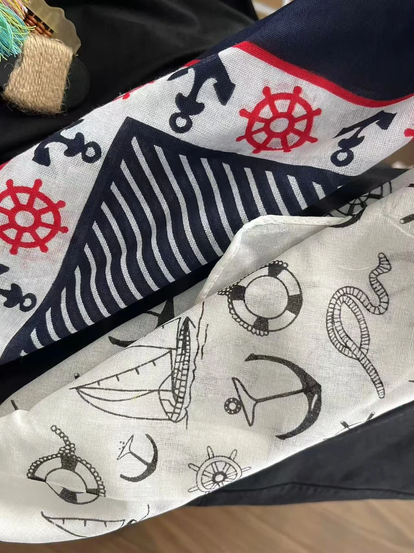 F004经典韩时尚休闲百搭款方巾