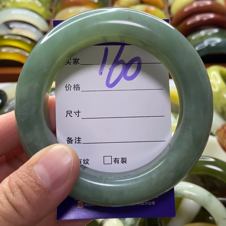 医***堂蛇纹石玉未镶嵌手镯