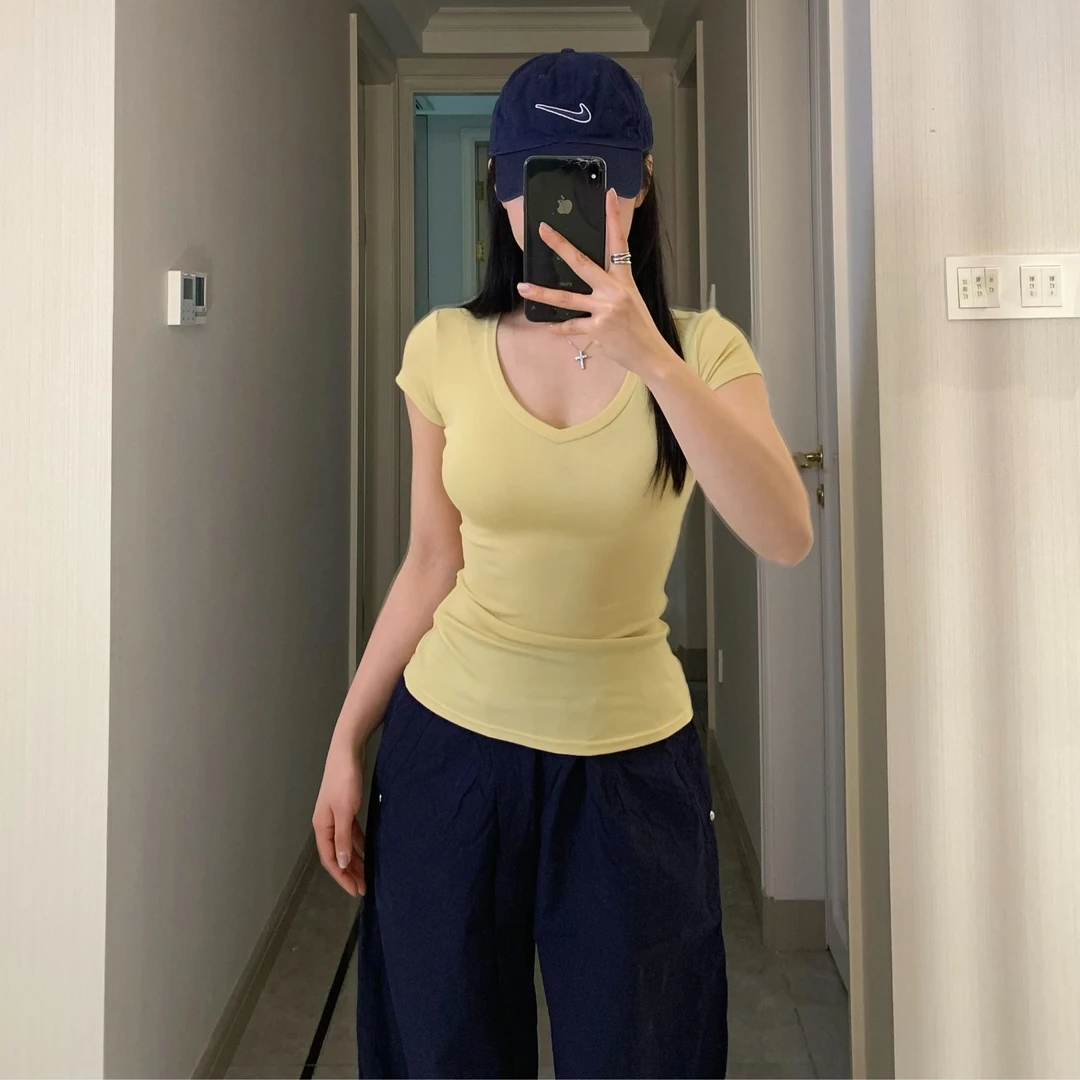 zizio 莱赛尔天丝基础V领正肩修身短袖百搭上衣24XZ0258