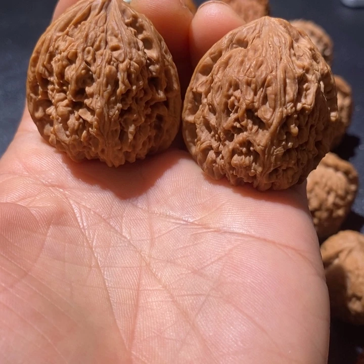 文玩核桃吊坠高炮南疆石38