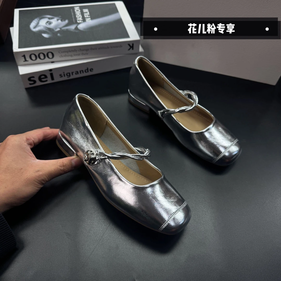 方跟春季薄款单鞋平底鞋软底玛丽珍单鞋低跟粗跟女鞋169银色