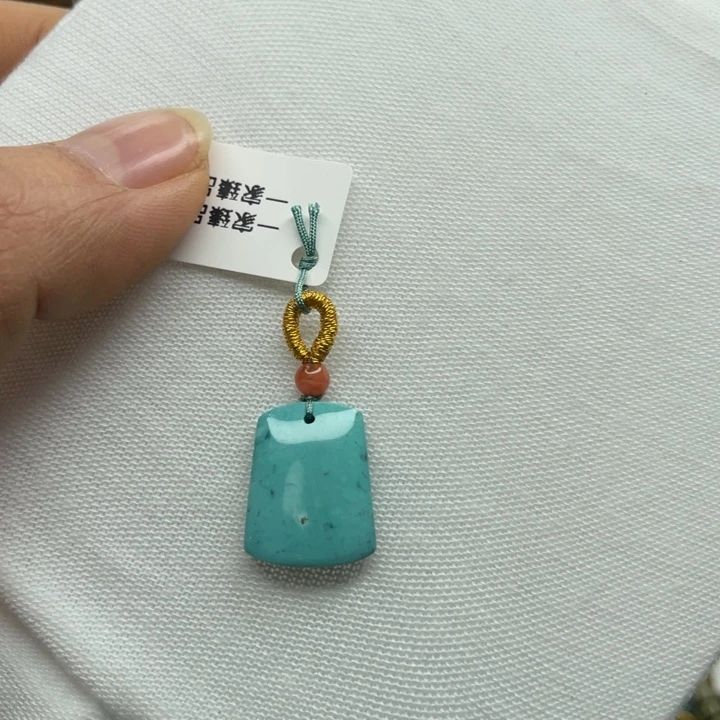 绿松石未镶嵌珠宝