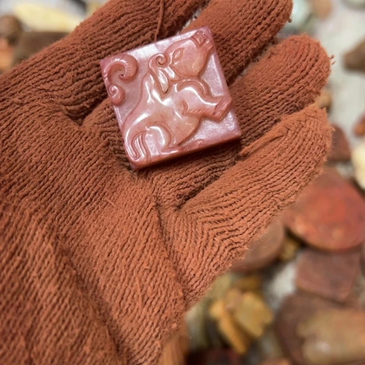 军***下和田玉（黄玉）未镶嵌挂件