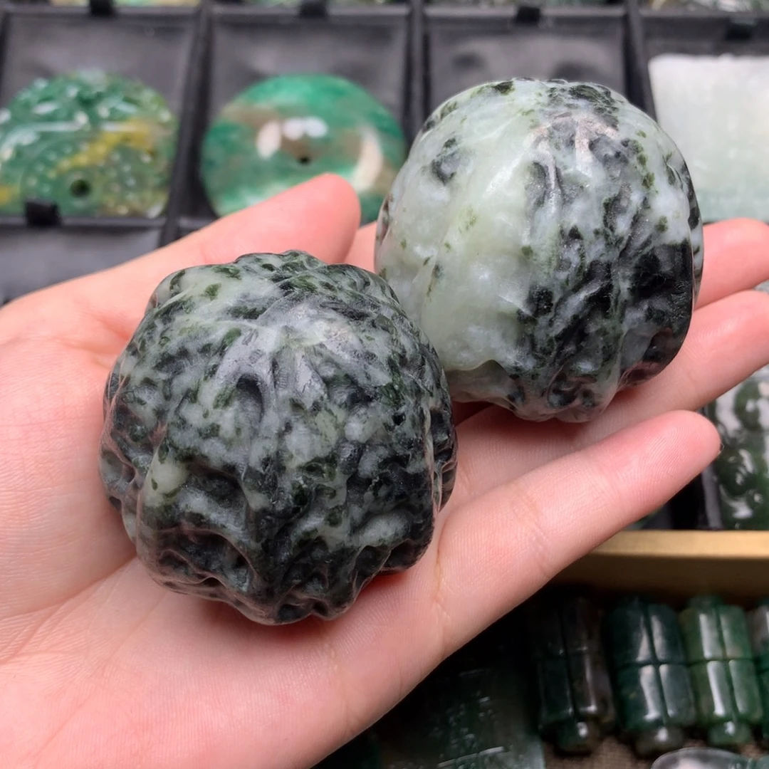 未镶嵌独山玉颈饰