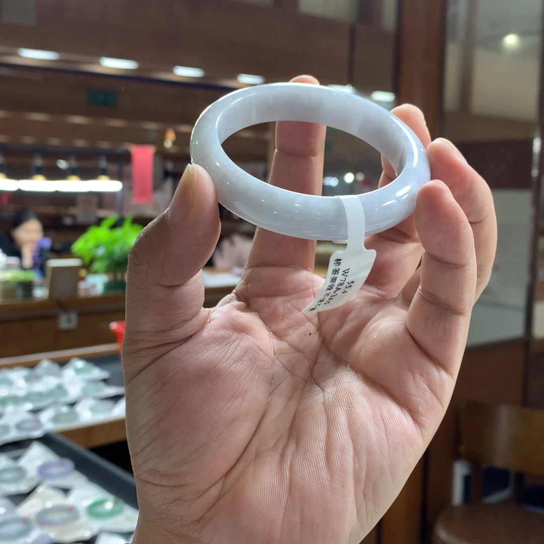 翡翠未镶嵌手镯正55