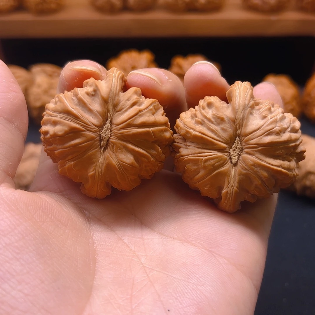 把件核桃天残对歪球白43全品