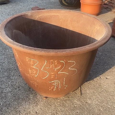 中国宜兴紫砂花盆，你