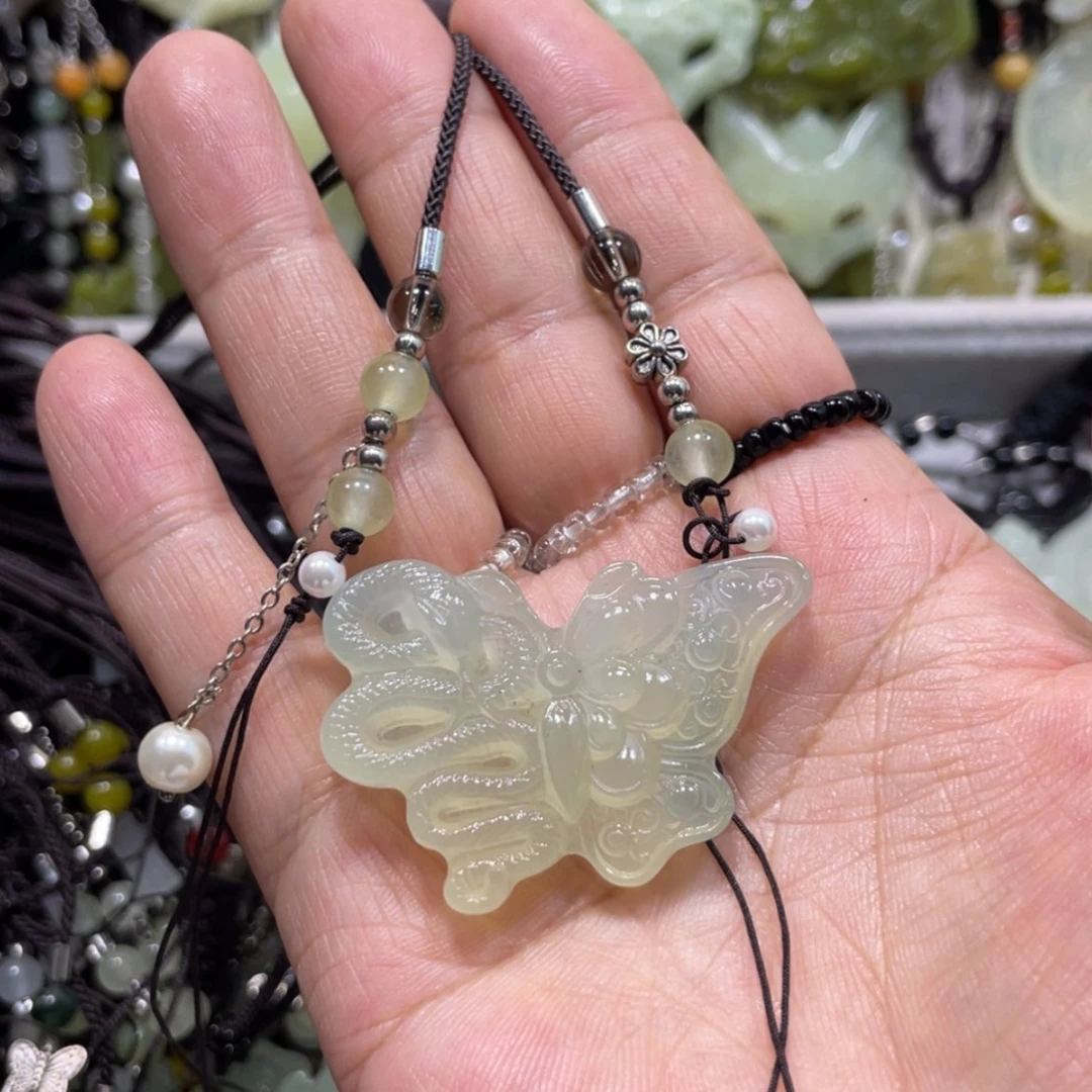 【闪购商品】岫玉颈饰未镶嵌哎***?15吊坠