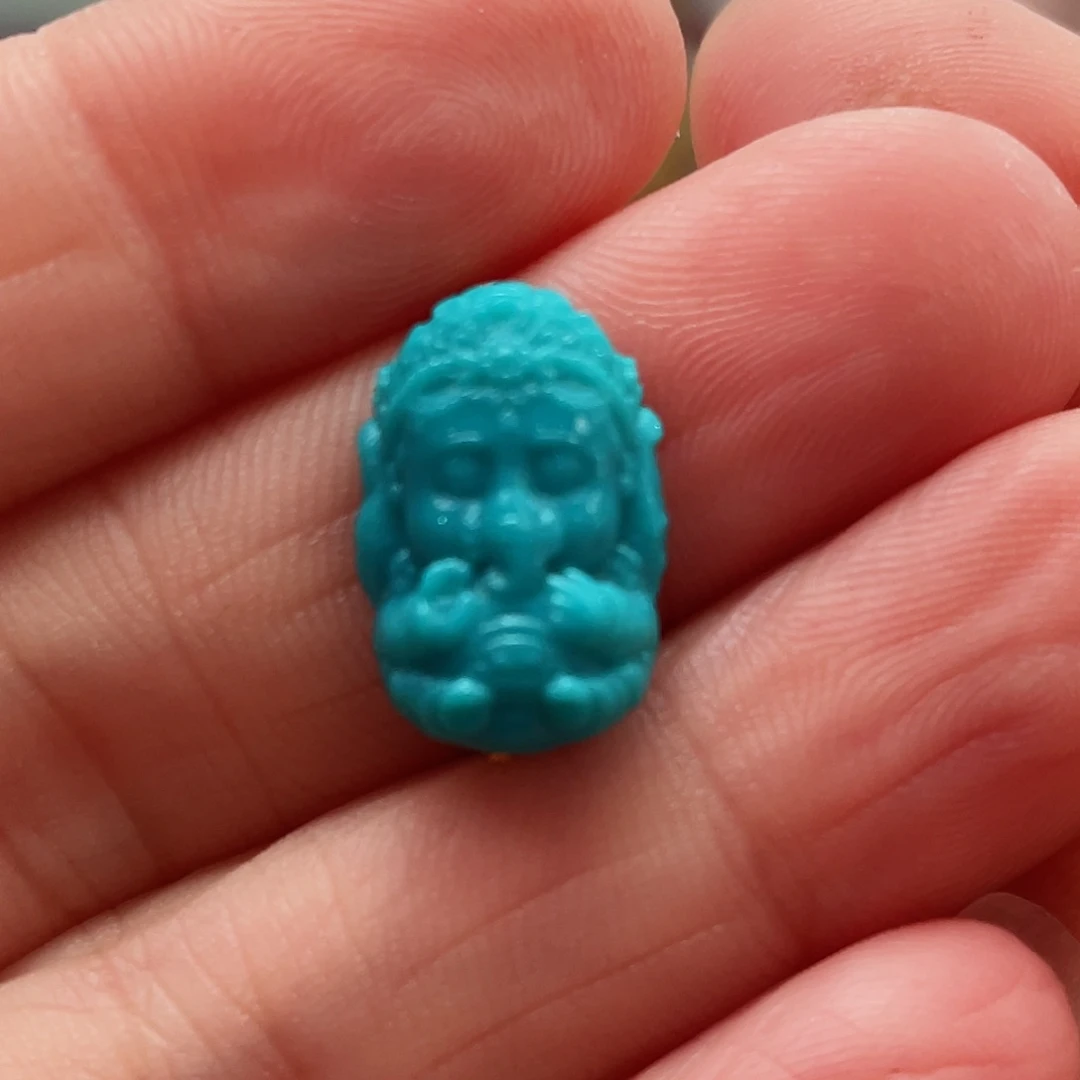 绿松石颈饰未镶嵌