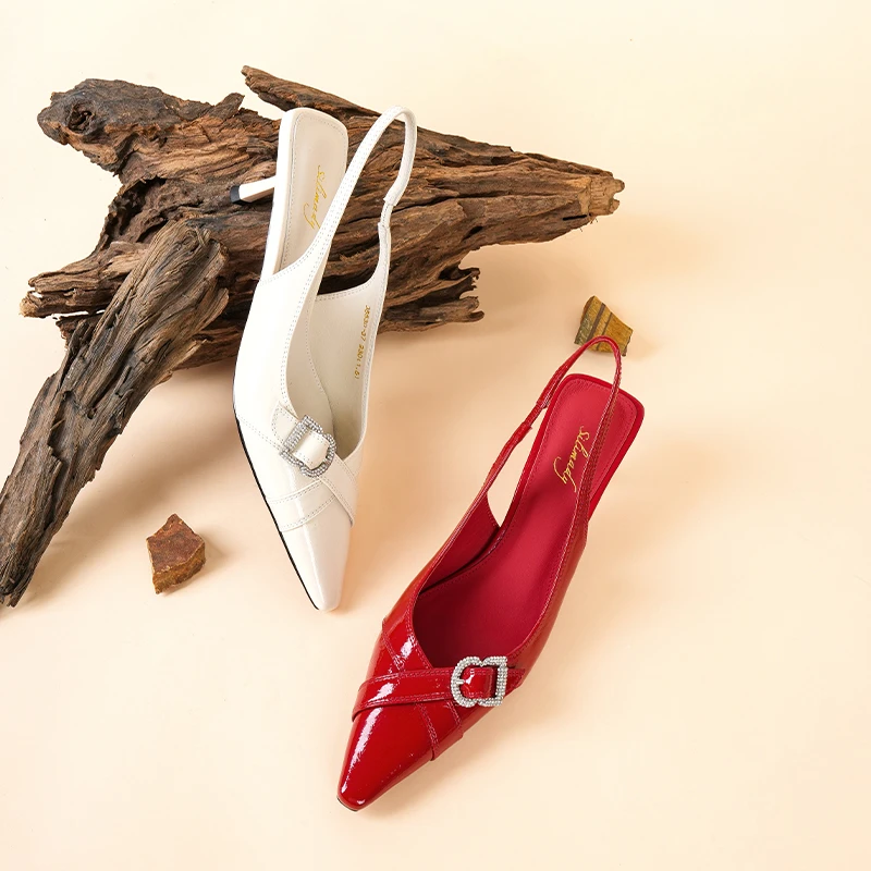 2025夏季新款一脚蹬时尚扣带装饰气质时装凉鞋优雅百搭尖头细跟