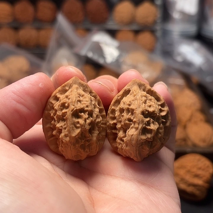 司***徒1文玩核桃野生核29