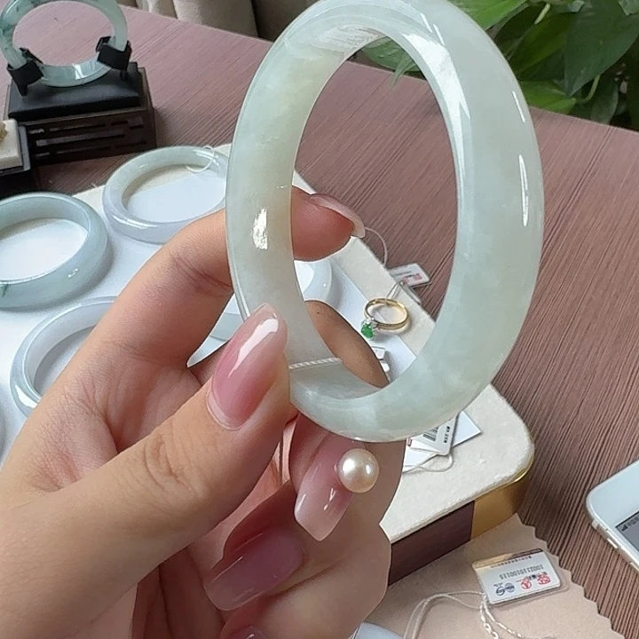 翡翠未镶嵌手镯（序号25）点菜看细节
