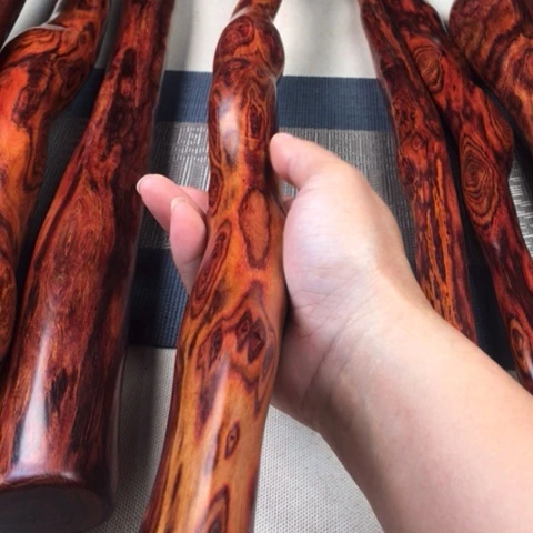 看***人黄花梨/降香黄檀海南黄花梨棍子