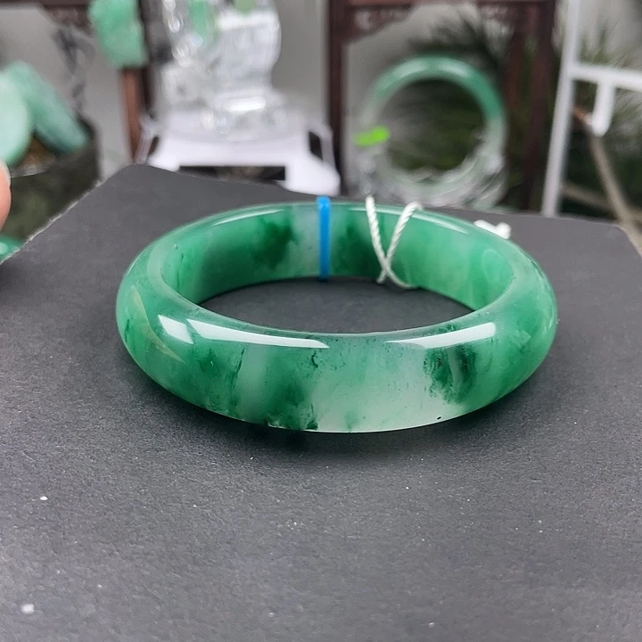 未镶嵌手镯石英质玉