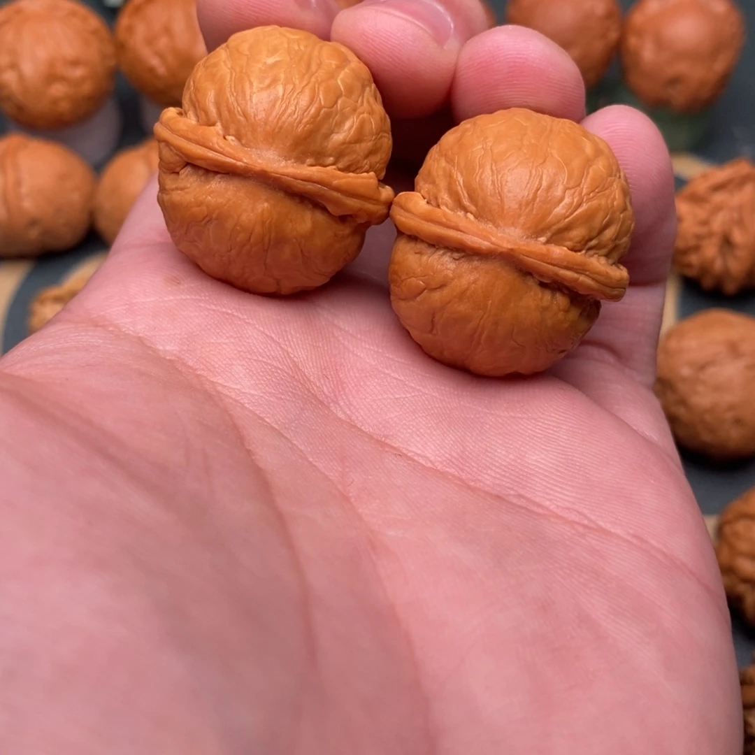 文玩核桃把件金佛