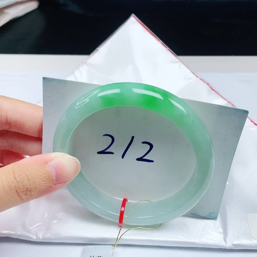 【闪购商品】翡翠手镯未镶嵌58圈