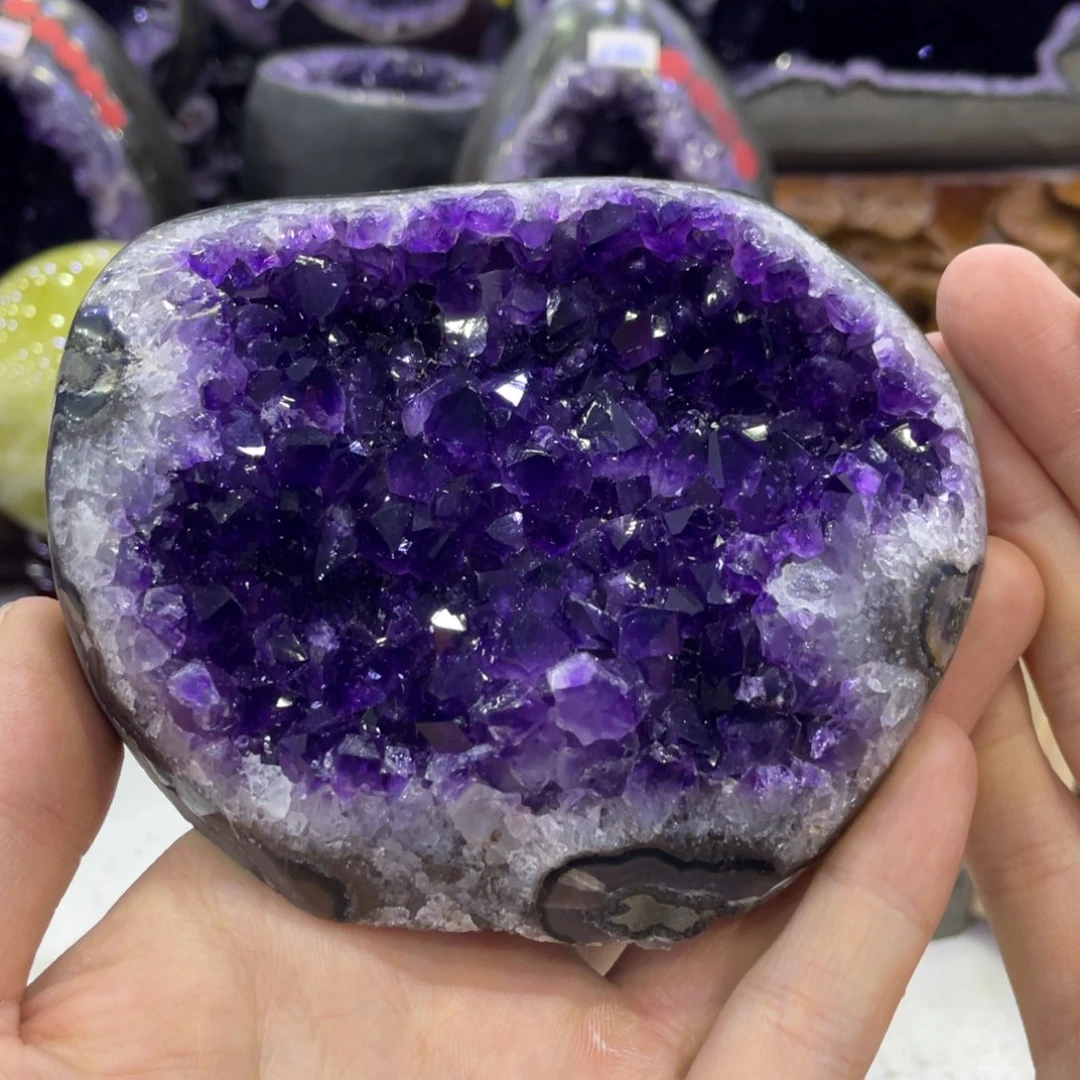 未镶嵌水晶珠宝半成品