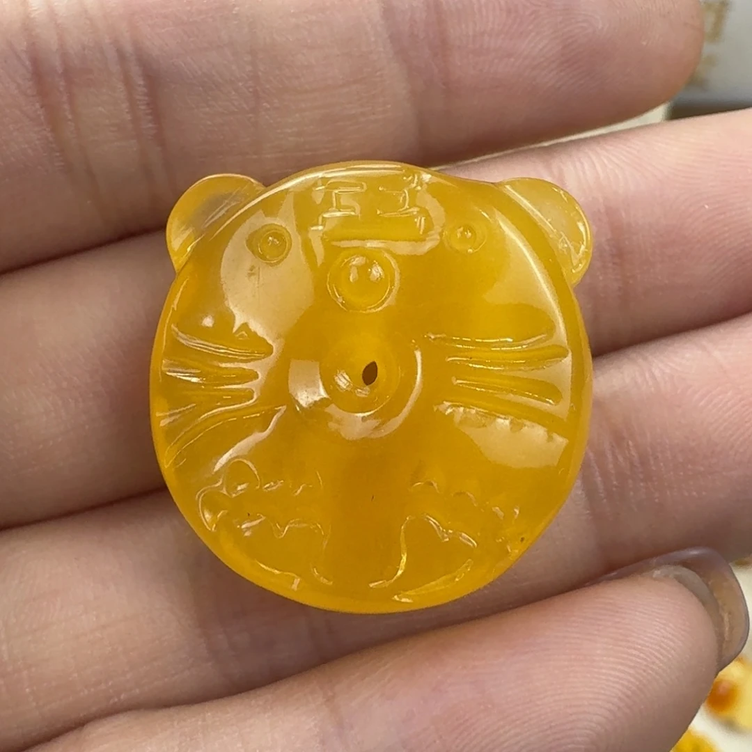 蜜蜡未镶嵌珠宝奇石全品 24.5×8.3mm