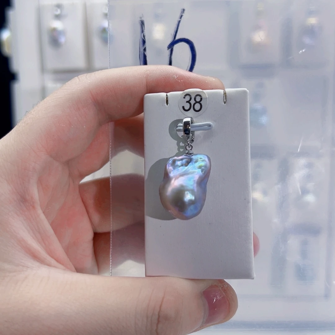 淡水珍珠颈饰合金