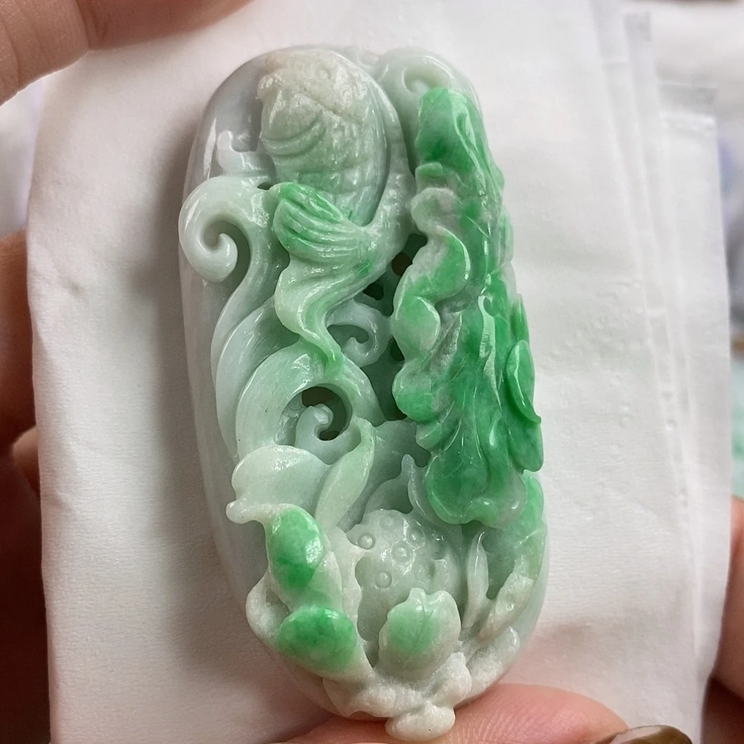 翡翠未镶嵌颈饰翡翠