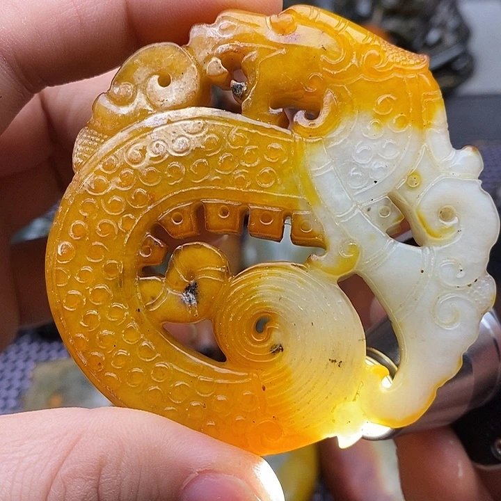 未镶嵌蛇纹石玉颈饰