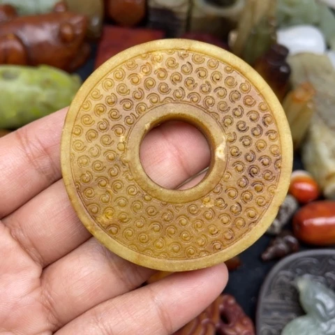蛇纹石玉未镶嵌颈饰79
