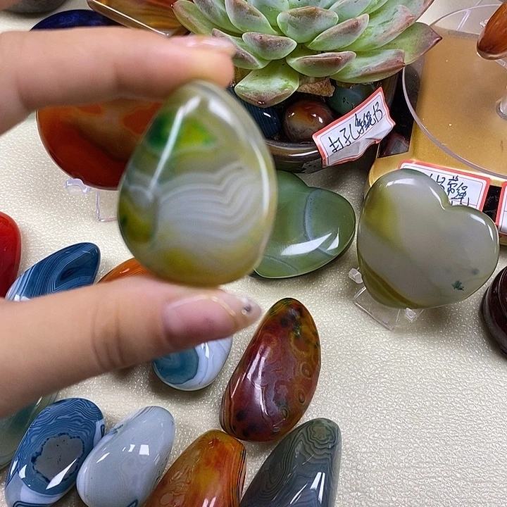 未镶嵌玛瑙/玉髓珠宝奇石