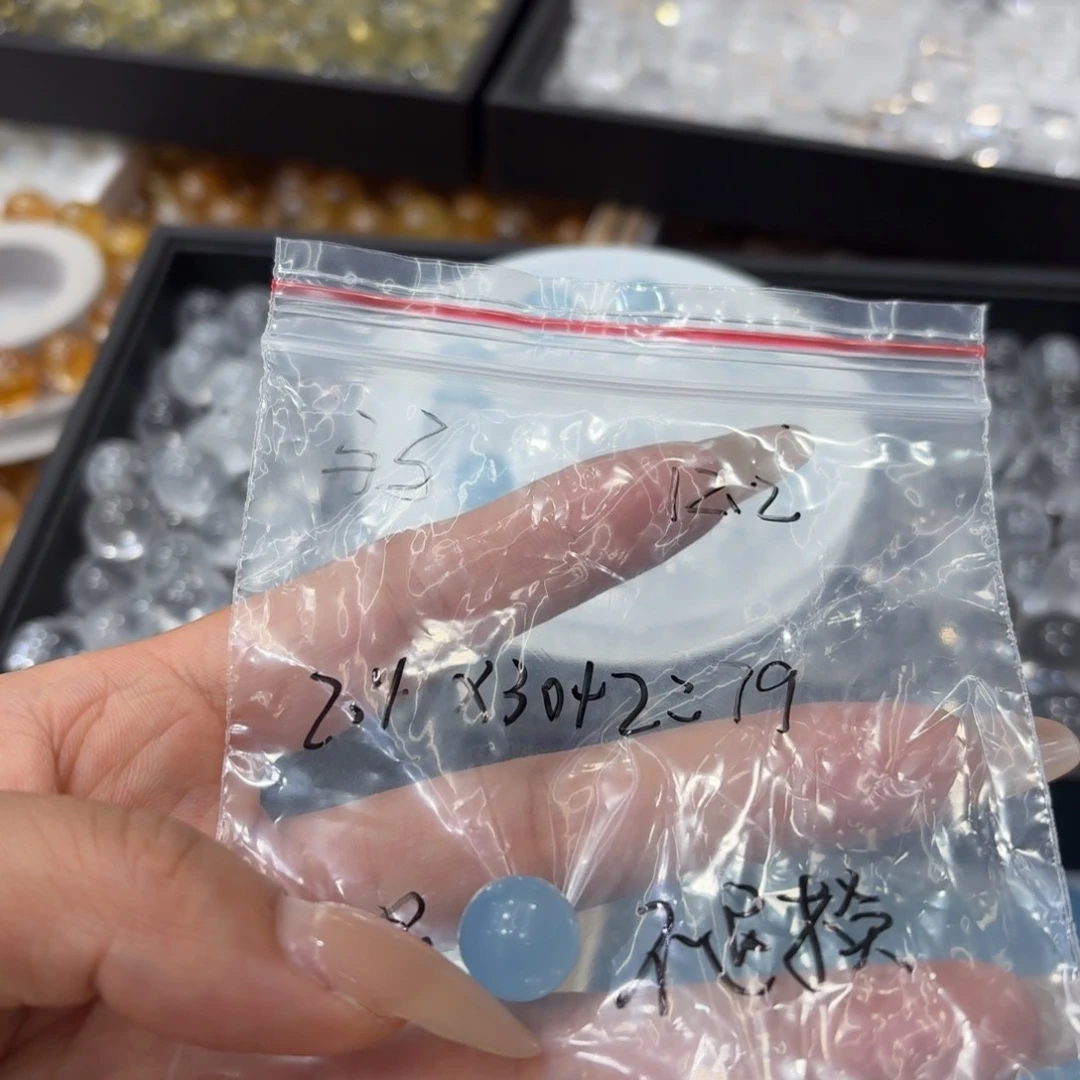 海蓝宝未镶嵌水晶马*?