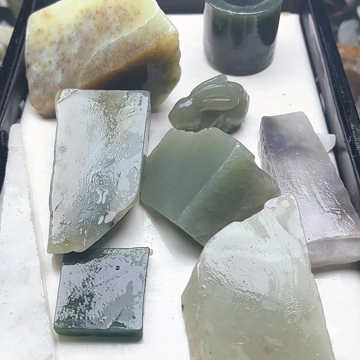 和田玉（糖玉）和田玉边角料9K金镶嵌全****营
