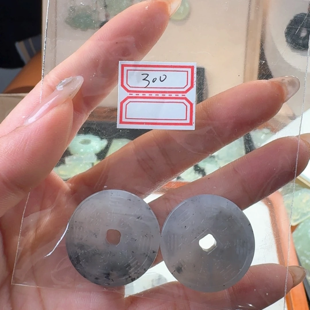 岫玉未镶嵌颈饰精美礼品