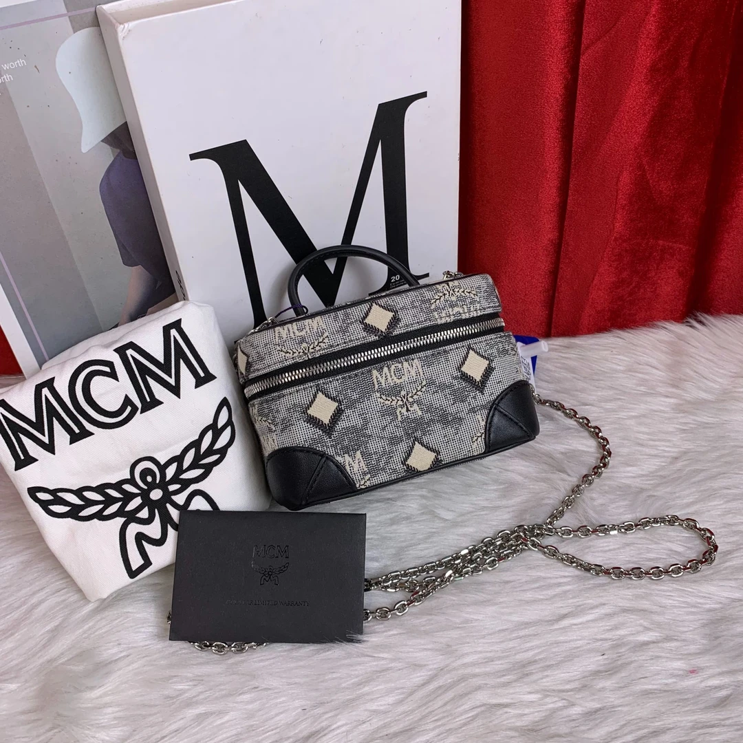95新 MCM 丹宁牛仔化妆盒/EE09702318/2318