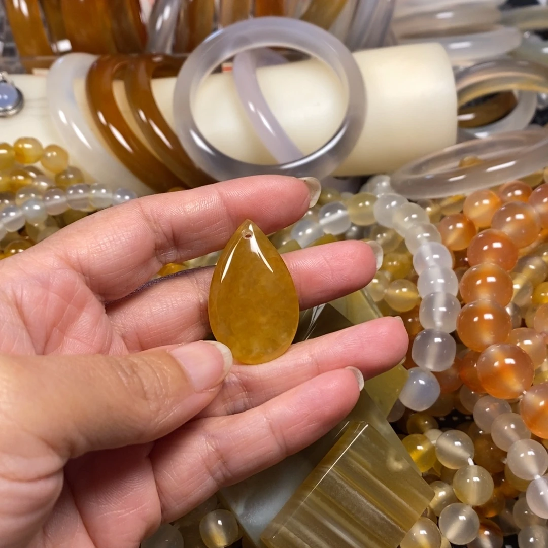 竹***玛瑙/玉髓未镶嵌玛瑙吊坠