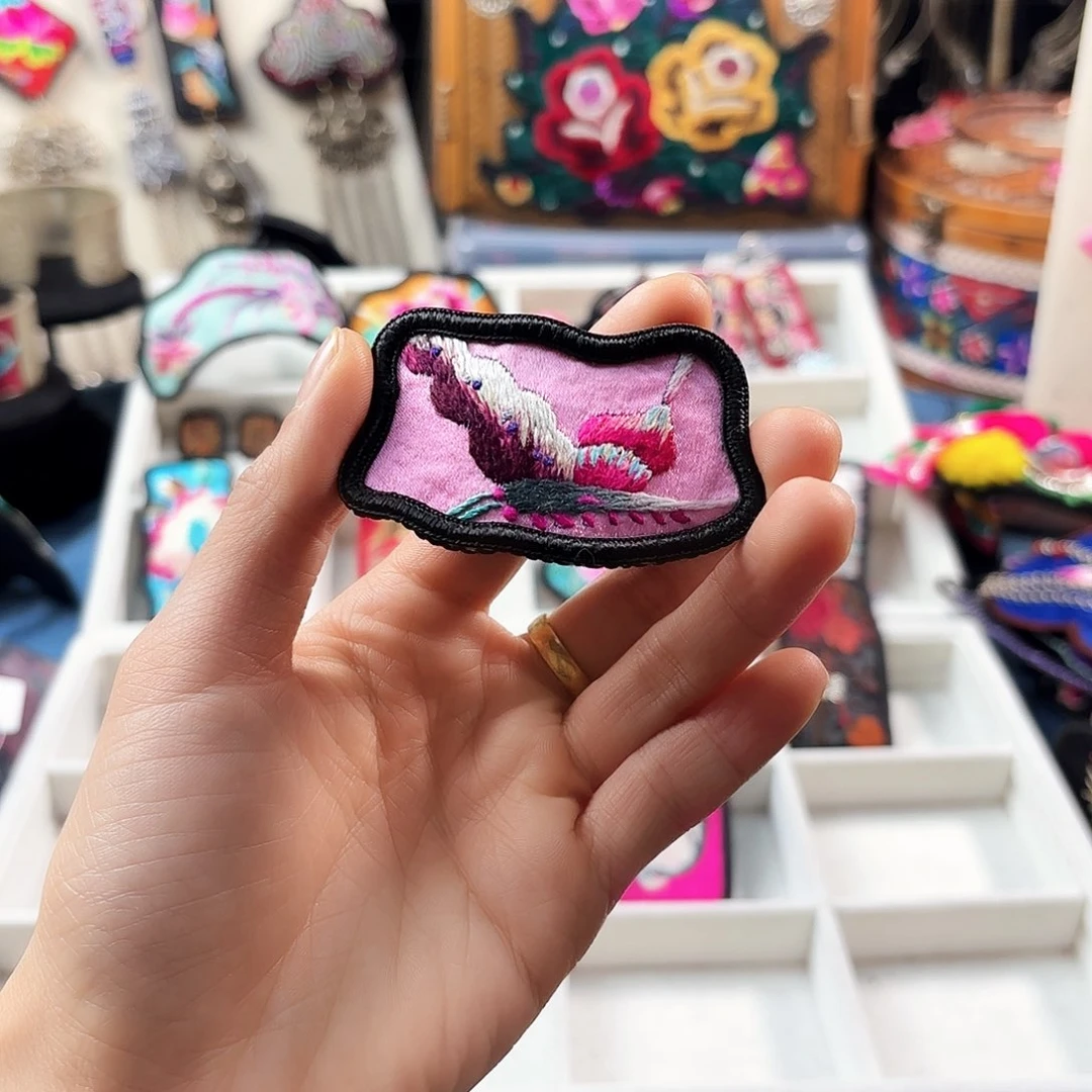 刺绣?***风手工刺绣工艺