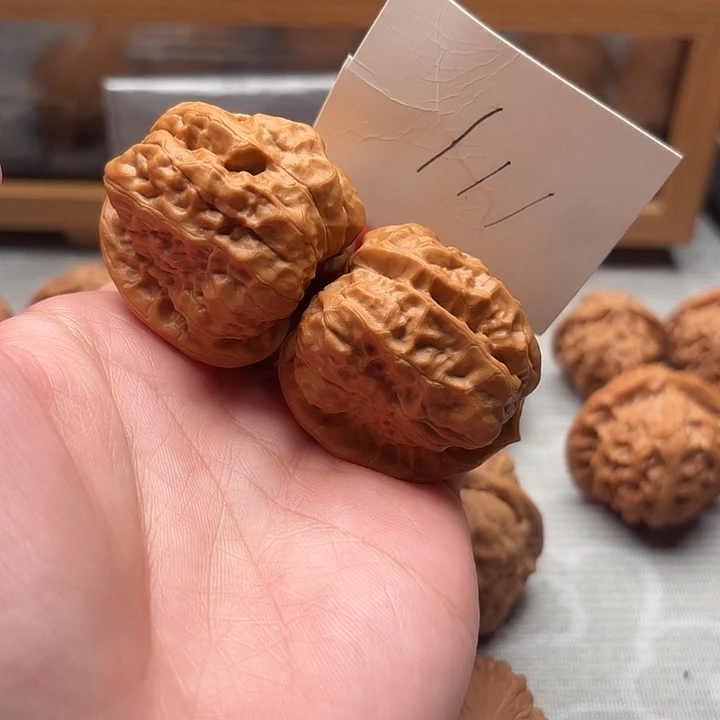 文玩核桃吊坠39蛤蟆头