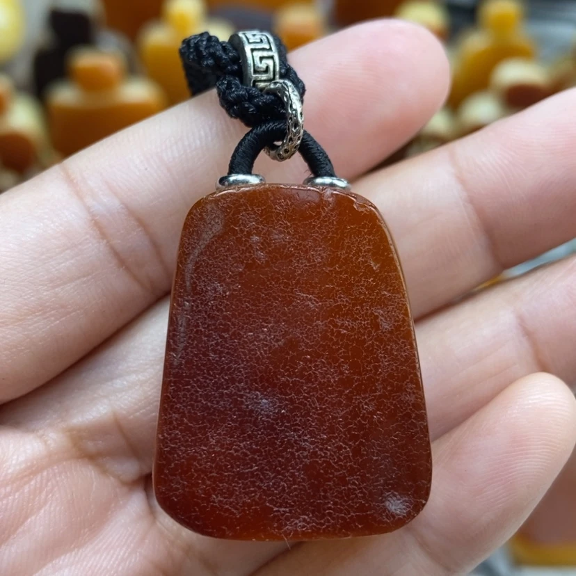 【闪购商品】琥珀颈饰未镶嵌