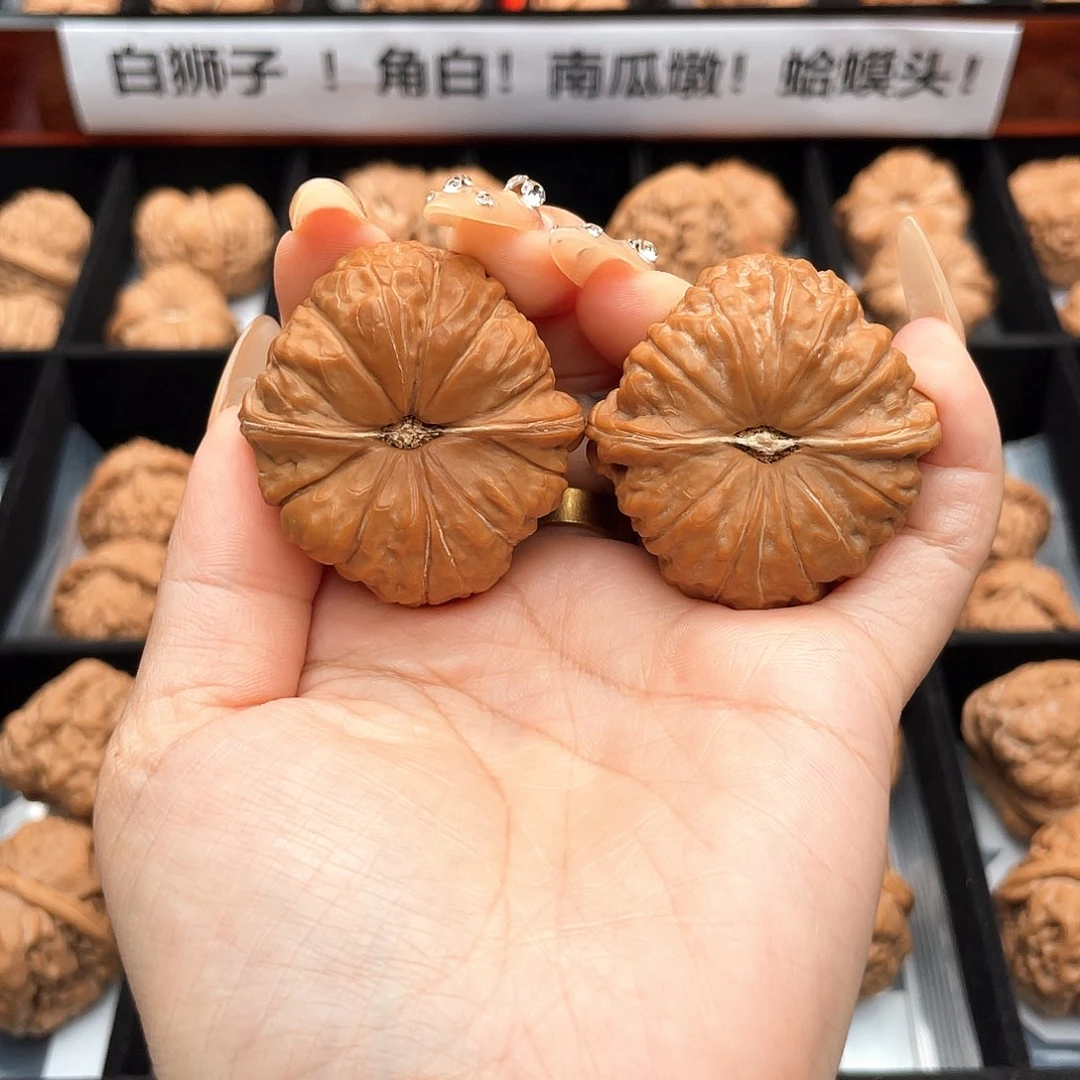 把件文玩核桃41南瓜近圆近正肩一字凹底大肉纹4107