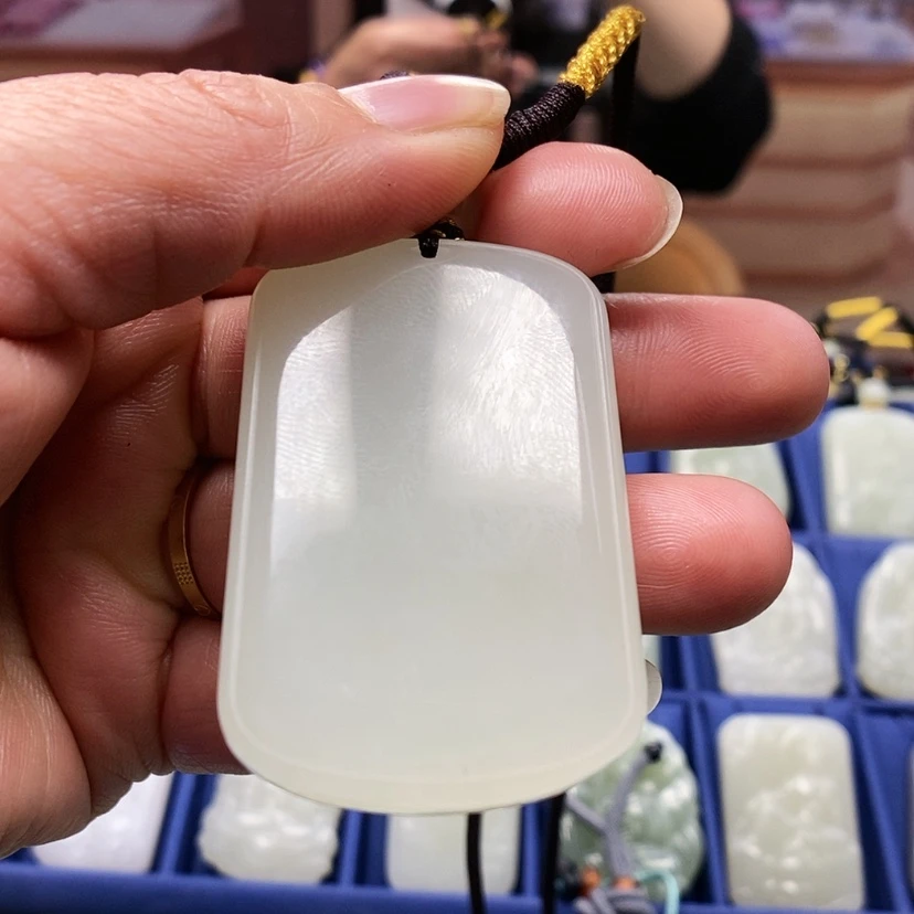 【闪购商品】和田玉颈饰未镶嵌困*户