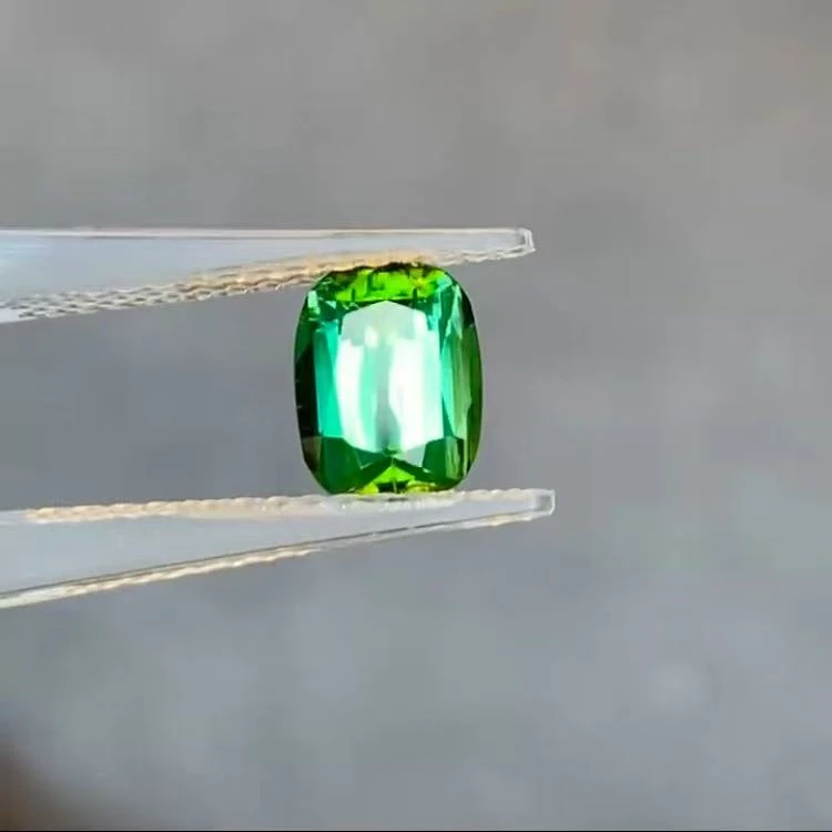 天然碧玺，1.77克拉