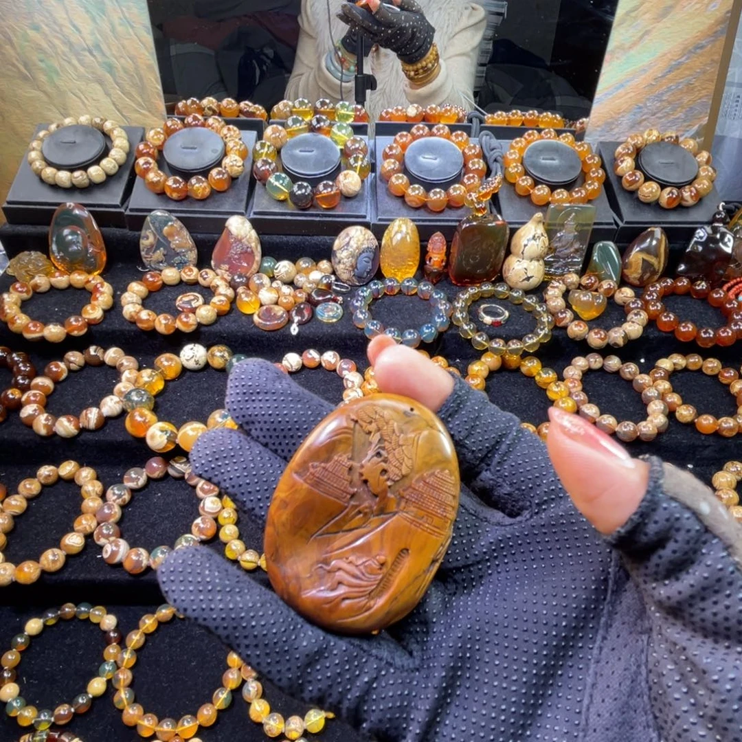 琥珀未镶嵌手串血跟牌子