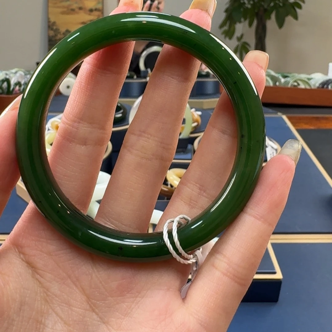 自****和田玉未镶嵌手镯C0024-58