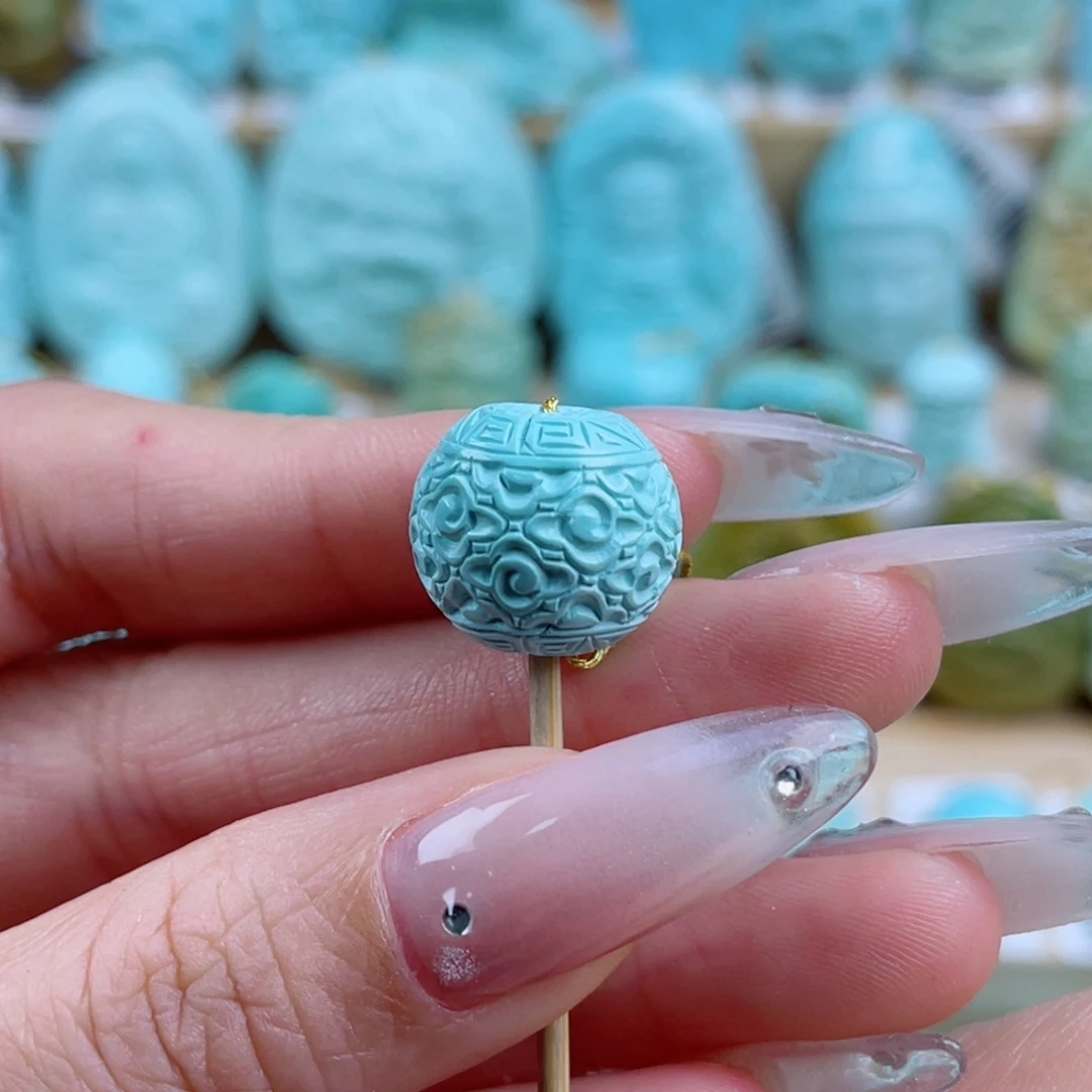 绿松石未镶嵌珠宝奇石