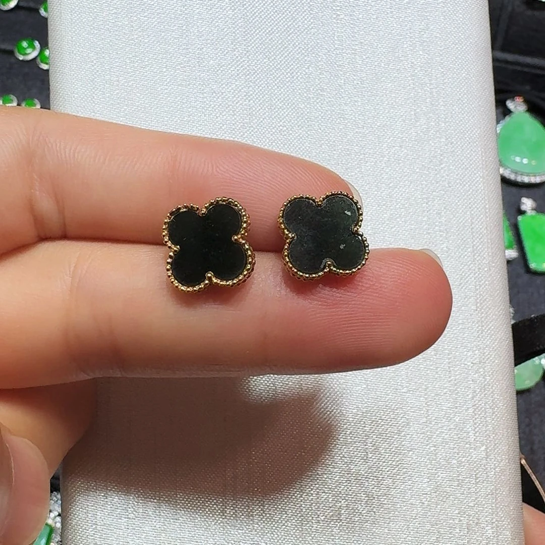 18K金镶嵌翡翠耳饰