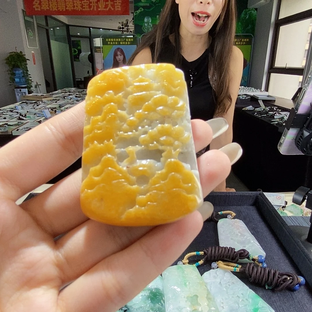 颈饰未镶嵌翡翠翡翠