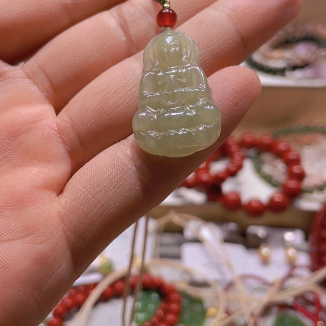 和田玉颈饰未镶嵌