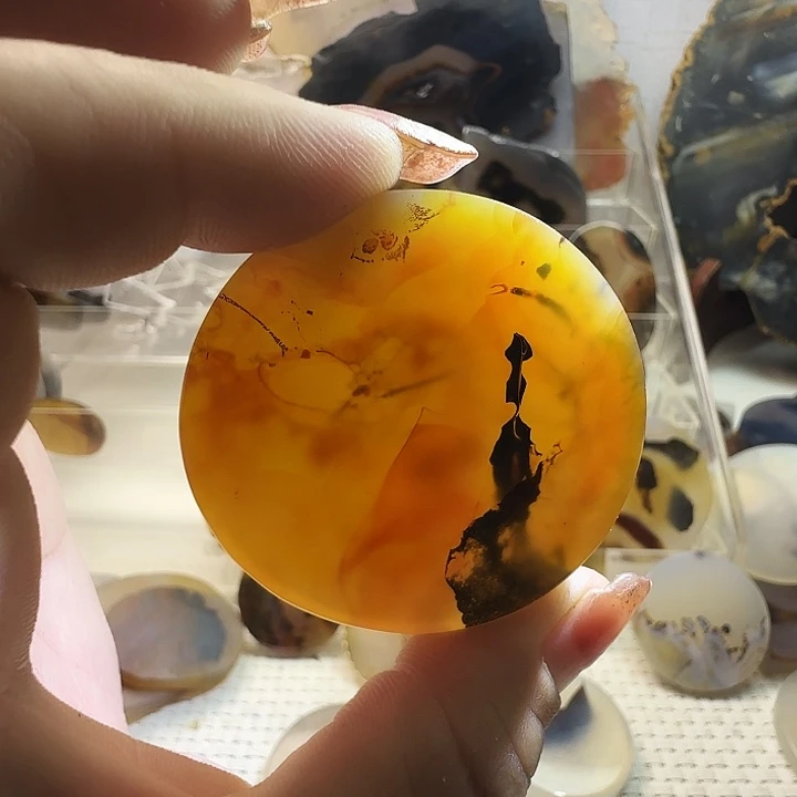 玛瑙/玉髓未镶嵌珠宝奇石