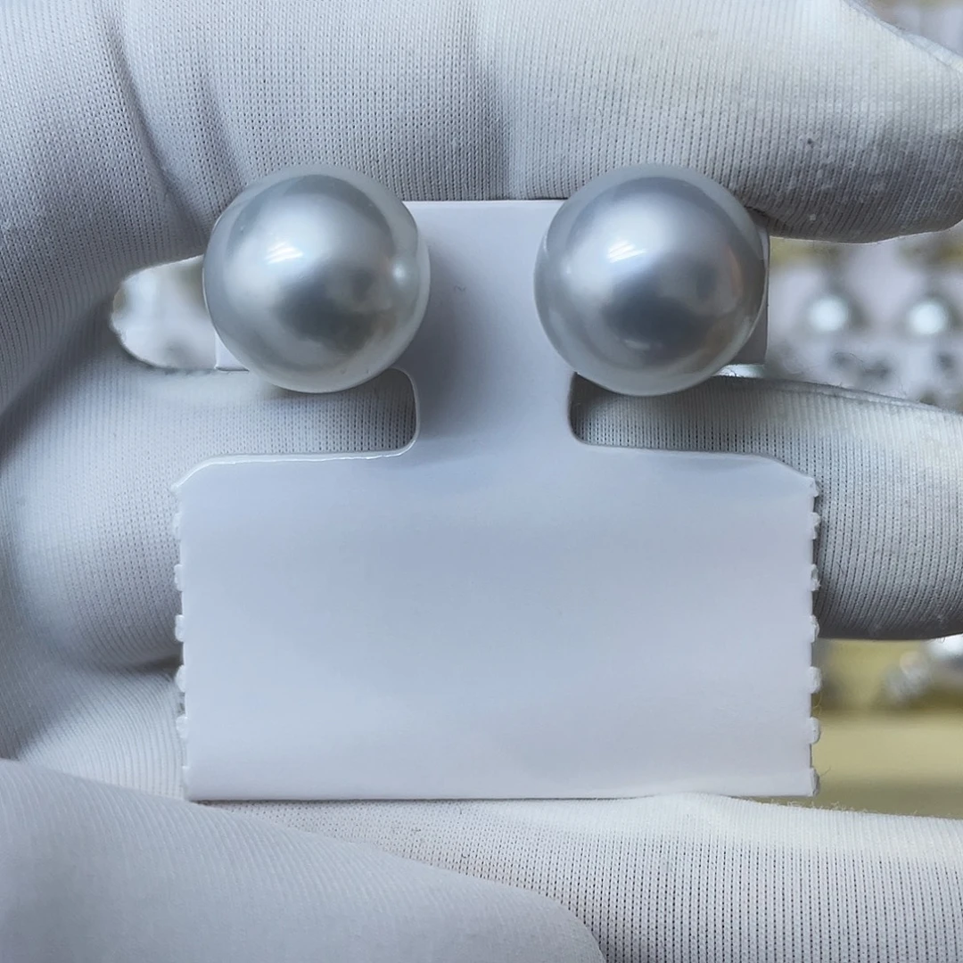海水珍珠耳饰18K金镶嵌澳白