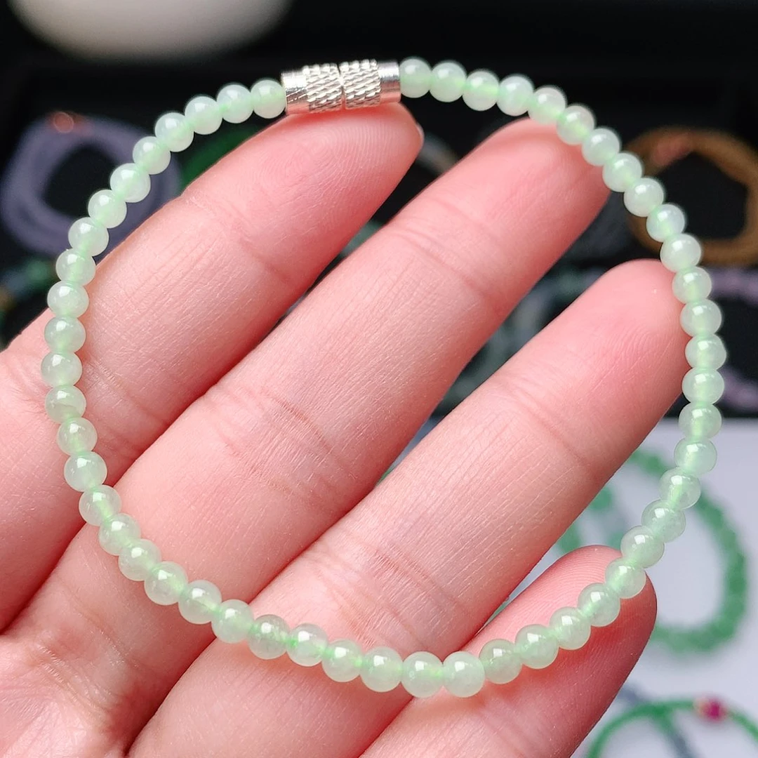 翡翠手链未镶嵌翡翠