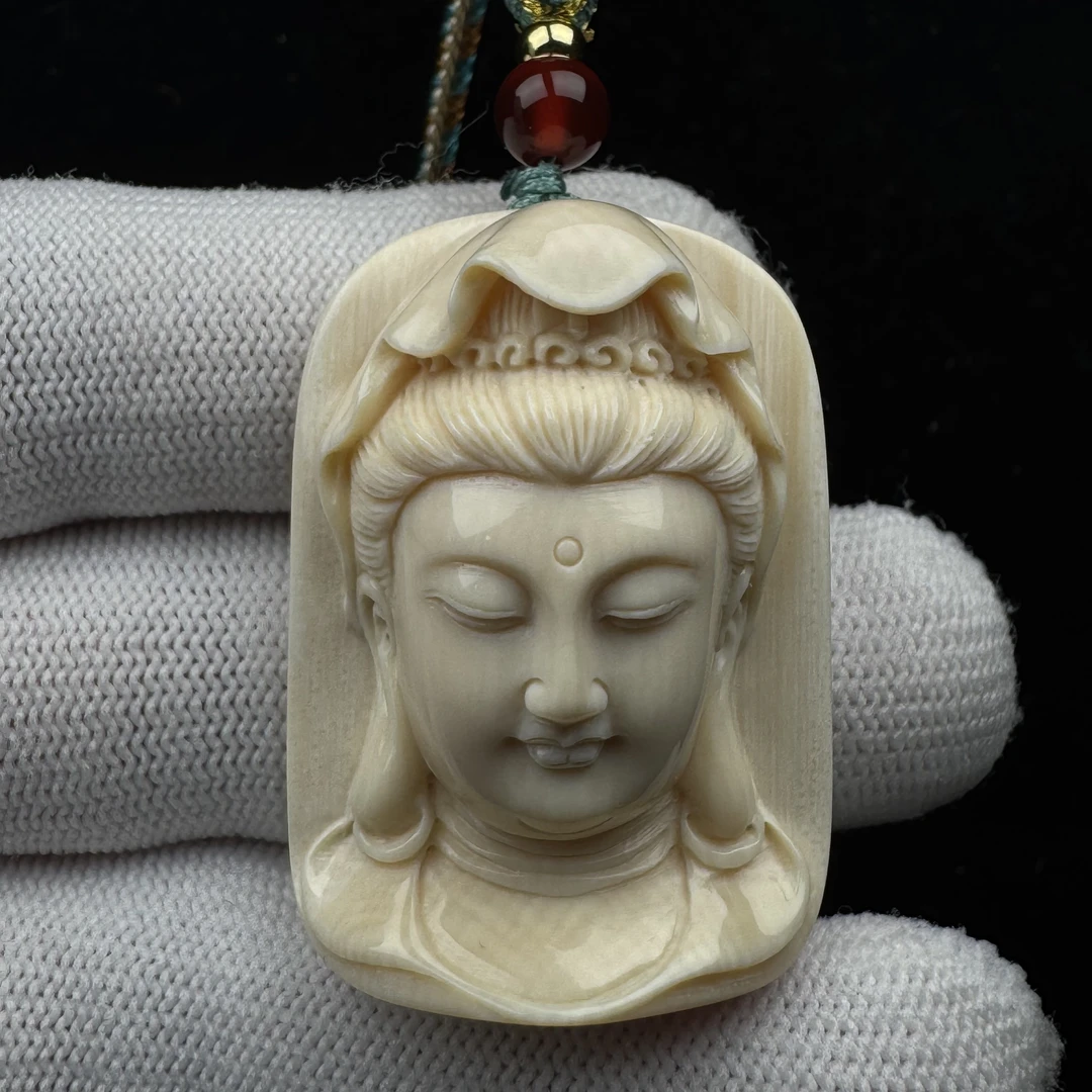 H4370京派青松老师天然猛犸牙 观音头雕刻牌28x37.8x15.7mm